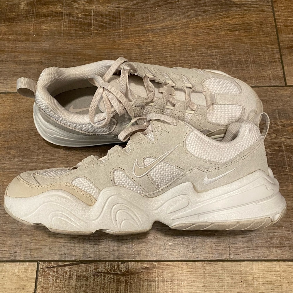 NIKE TECH HERA ***NEW***